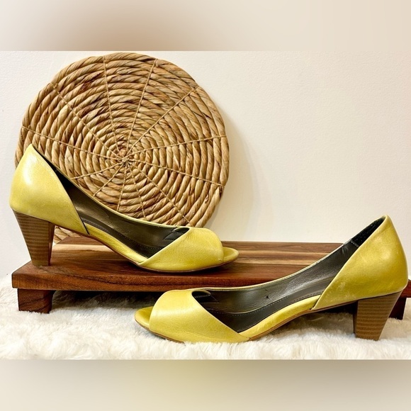 Diana Warner D’Orsay Kitten Heels Size 38 - Picture 6 of 12